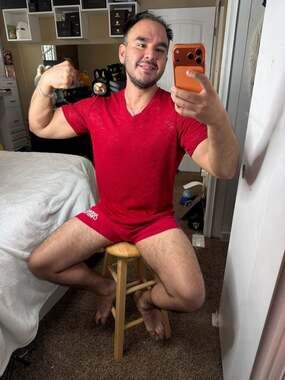 GUESS Los Angeles Men's V-Neck Red Sheer Knit Short Sleeve T-Shirt XL